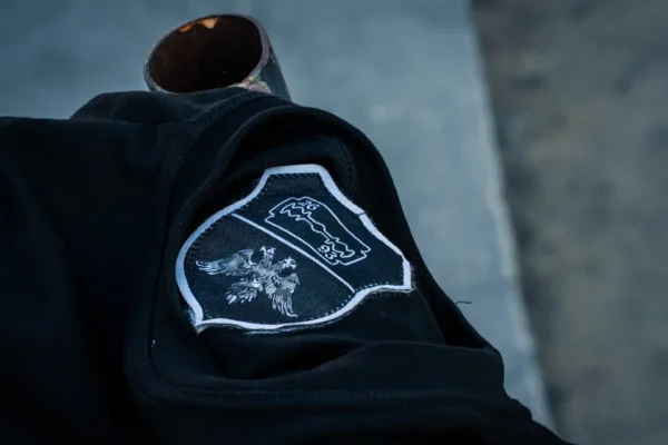 Polo Abalaea – Black Logo Edition - Image 3